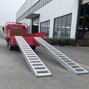Customized Aluminum Loading Ramps for Trailers and Trucks - Image 5