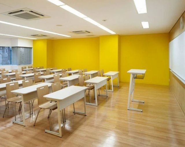 College Interior Designing Service Decor Elements Reflect College Identity User Experience Supports Both Students And - Image 2