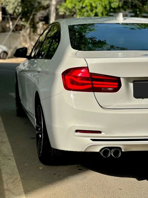Wedding Car Rental Type Of Car Sedan 5 seater Sedan Sports - Image 3