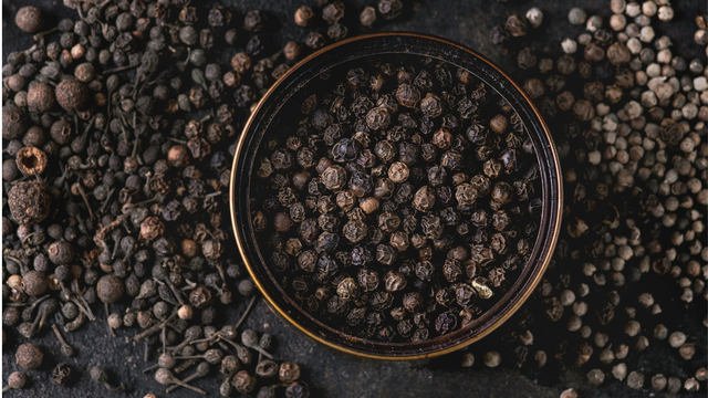 Whole Black Pepper Packaging 25 Kg per Bag/Sack, Box Carton and - Image 1