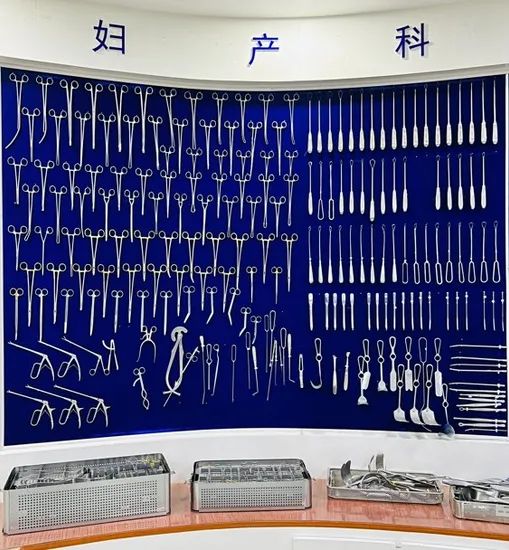 Hernia Set High Quality Surgical Instruments - Image 1