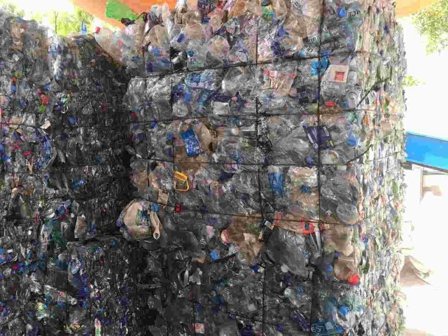 Clear High Quality Blown Film Grade PET Bottle Scrap Natural Color No Labels and Caps Included OEM/ODM Service - Image 3