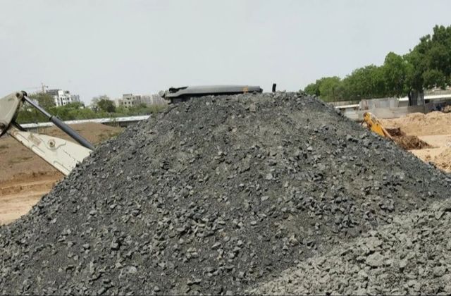 Gray Road Wet Mix, For Construction Color Gray Usage/Application Construction Country of Origin Made in - Image 1
