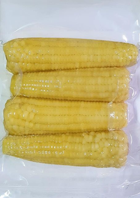 Frozen steamed sweet corn Brix 12 Up Size 20-25 Weight 300gr Up Ingredients Sweet corn Storage Temperature -18 Place of Origin Vietnam - Image 1