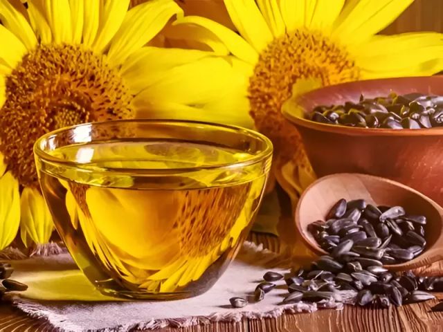 Pure Sunflower Oil Trusted Cooking Solution For Homes Restaurants And Food Businesses With Great Value - Image 1