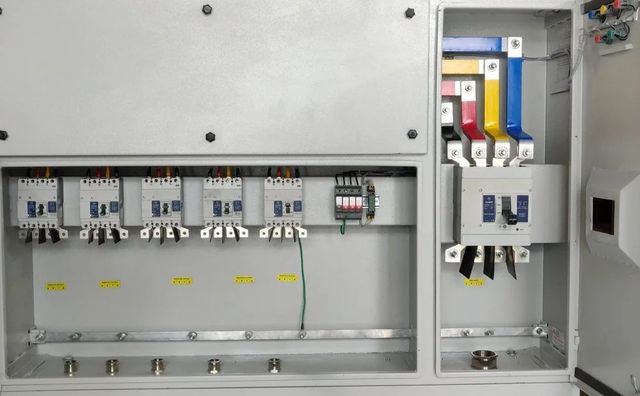 Ishan Corporation Polycarbonate Solar ACDB Power AC Voltage 415 V Brand Ishan Corporation Conductor Material Copper Product Material - Image 1