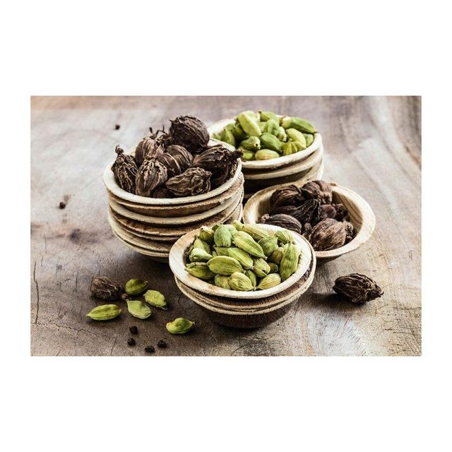 high grade green elaichi cardamom pods bulk supplier export quality spice for tea companies food processing industry and international spice tradeorganic green cardamom elaichi pods for sale fresh aromatic spice for chai tea desserts baking sweets cooking and herbal wellness remedies - Image 4