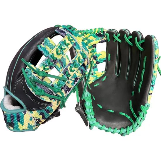 12 Inch Snake Skin Baseball Gloves Baseball Mitts MOQ 1PCS Color Red Origin China Trademark OEM Condition New Pack 20PCS/CTN - Image 1