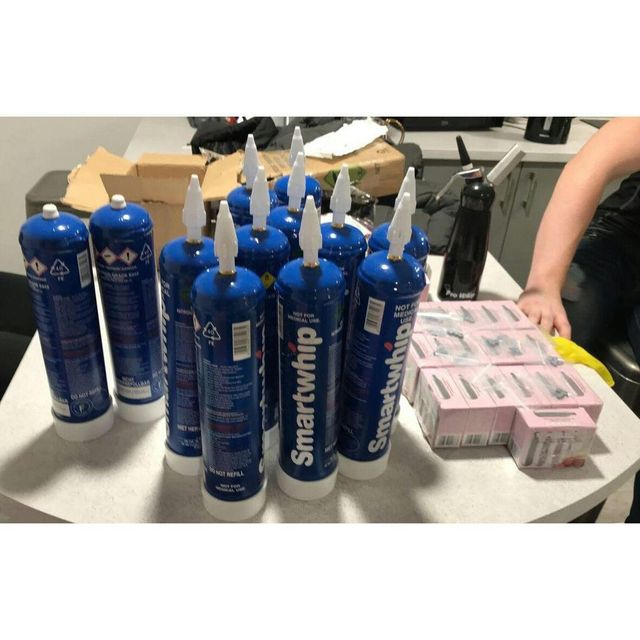 Wholesale Cream Deluxe Gold 640g cream charger / Cream Deluxe Midnight Edition 666g Smart Whip – product photo 4, product detail gallery