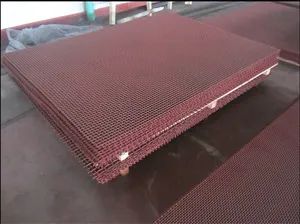 Wire Mesh Screen for Crusher Plant Color Red Lenth 2.2m Origin China Condition New Type Wire Mesh Wire Dia. 1-40mm Hole Shape - Image 2