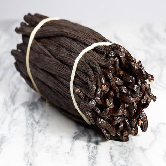 Find similar icon Frozen Organic Vanilla Beans at 15-20cm Long Aromatic Pods Bulk Packed BQF Process 25KG Baking - Image 4