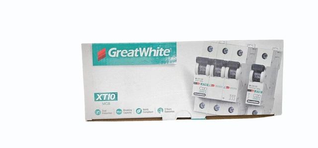 40A TP MCB C SERIES GREATWHITE Rated current 40 A CATLOG NO 62TP-C40 PAKING IN BOX 4 NOS Ampere Rating 40 Amp Mid-trip Function - Image 2