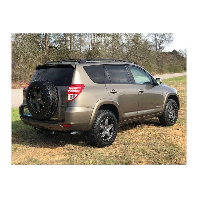 Toyota RAV4 hybrid SUV with low fuel consumption and eco friendly performance Toyota RAV4 all wheel drive vehicle for smooth urban and off road driving Toyota RAV4 compact SUV for family use and daily commuting Toyota RAV4 fuel efficient SUV with reliable engine and strong performance - Image 4