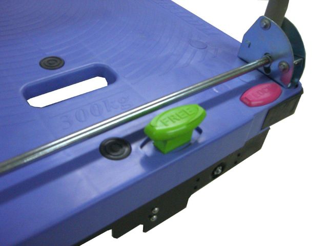 Silent Master Trolley 300kg Load Capacity 300 Kg Noise Level Quiet-running Handle Feature Foldable Handle Deck Surface Anti-slip Surface - Image 4