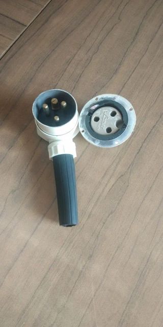 Stanley 20AMP  3Pin Industrial Plug Socket Voltage 440V Current 20AMP Brand Stanley IP Rating IP63 No. of Pins 3 Pin MCB Protected - Image 1