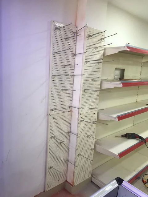 Wooden Wall Mount Networking Rack Rack Unit 18U Material Wooden Assembly Required Capacity 150-200 Kg Finishing Powder - Image 1