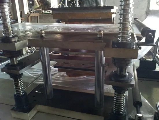 Fully Automatic Computer Control Ruian PE Disposable Plastic Gloves Making Machine - Image 3