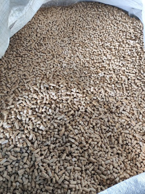 Compressed Biomass Wood Pellets for Industrial Boiler Fuel and Heating Systems Export Grade Quality - Image 3