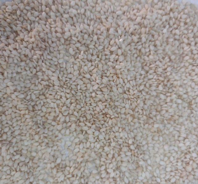 All kind of quality of sesame seeds is available. Price depending upon what quality you need to first tell me that then we offering you price as well this price is random price of today - Image 4