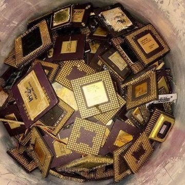 CERAMIC CPU SCRAPS INTEL PENTIUM PRO GOLD Cpu Ceramic Processor Scrap with Gold Pins (486 & 386 Cpu Scrap) – product photo 3, product detail gallery
