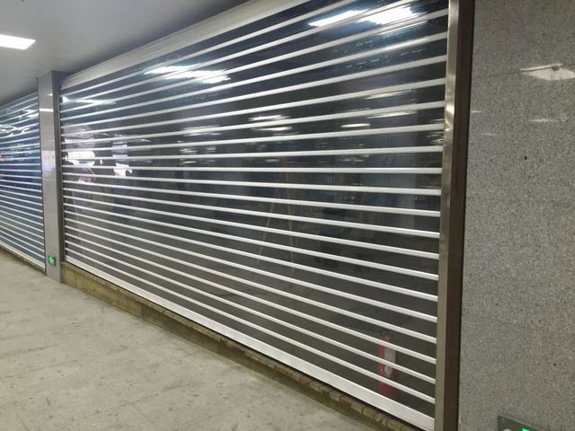 Acrylic Automatic Polycarbonate Shutter, Height: 12 Feet Height 12 Feet Material Acrylic Operating Option With - Image 1
