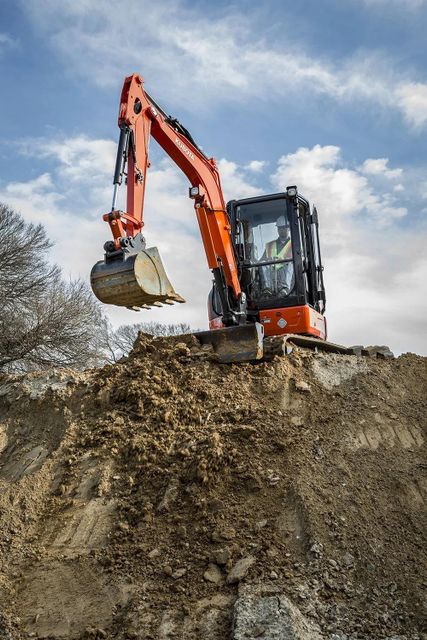 Factory Price KX033 Mini Excavator Bulk Sale Durable Construction Equipment Available - Image 5