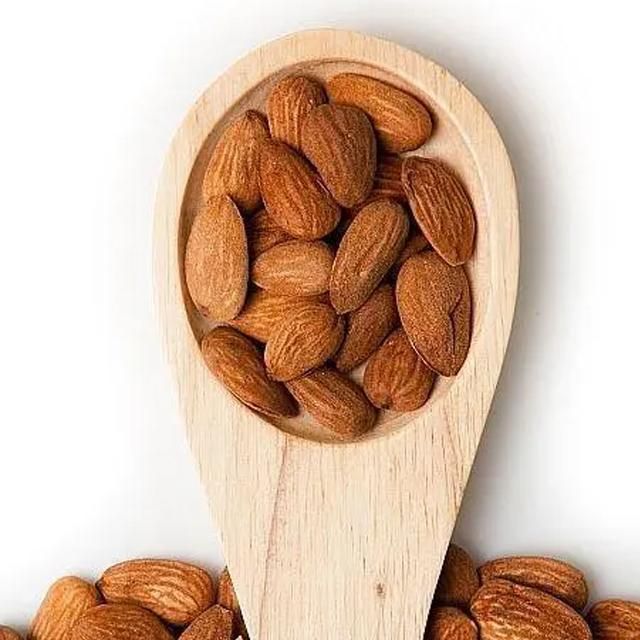 Wholesale Bulk Dried AD Processed Raw/Roasted Almonds Grade a Vacuum Pack 2 Year Shelf Life - Image 3