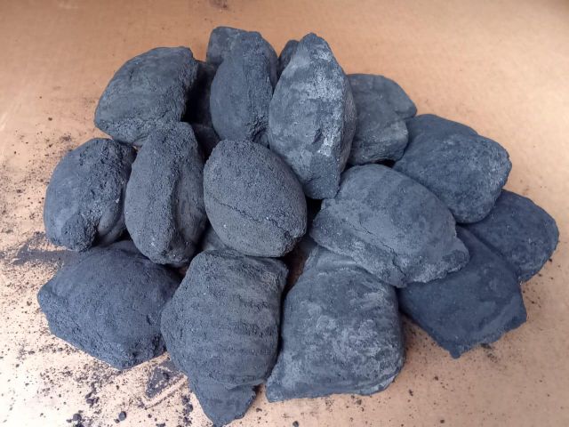 Coal Briquettes Carbon Form Other Grade Super Color Black Material Coal Packaging Bag 20 kg Processing Type Carbon Max. Moisture (%) - Image 3