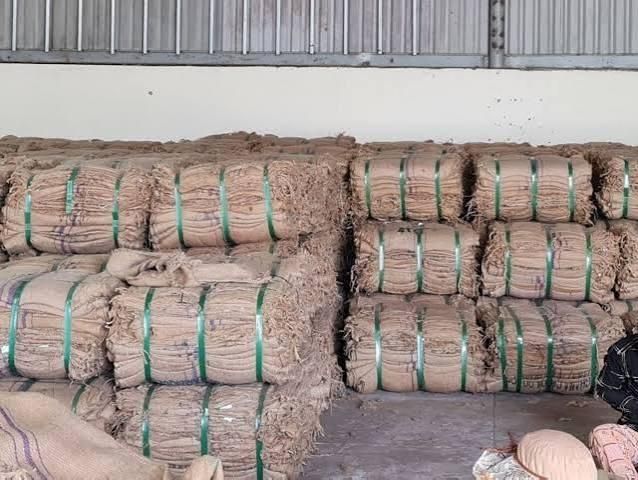 Strong Used Jute-bags for sale made for heavy-duty use and natural durability with Fast Delivery and excellent customer - Image 3