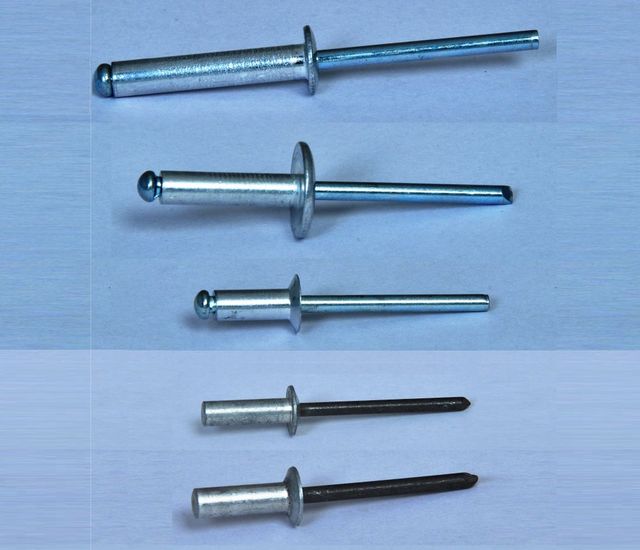 Aluminium Blind Rivet Aluminum, Box, Size: 2.4 To 6.4 Color Natural Size 2.4 to 6.4 Materials Aluminum Material - Image 1