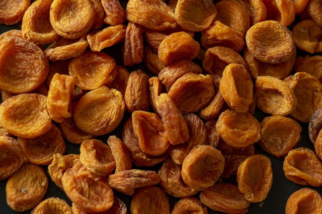 Dried apricot Color Golden To Orange Texture Soft And Chewy Moisture Content 18–24% Taste Naturally Sweet With A Slight - Image 1