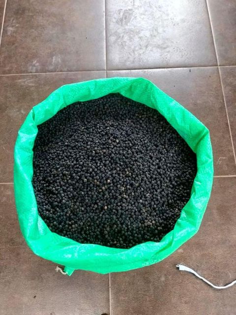 Whole black pepper - Image 3