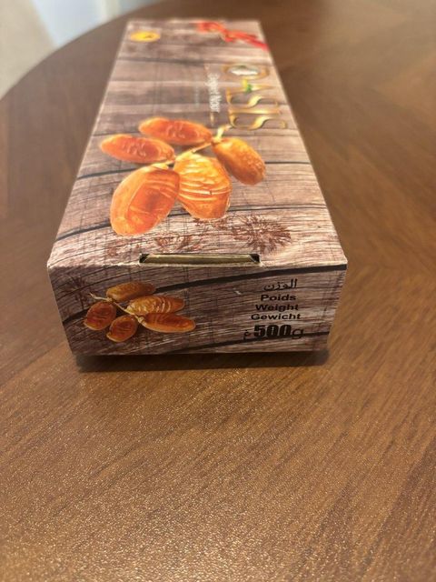 fresh dates deglet nour Available formats:  500g carton 1 kg carton 2 kg carton  Packaging: Premium gift box  retail - Image 5