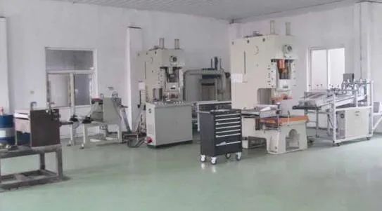 Semi-Automatic Aluminum Foil Lunch Box Production Line (manual stacking) - Image 4