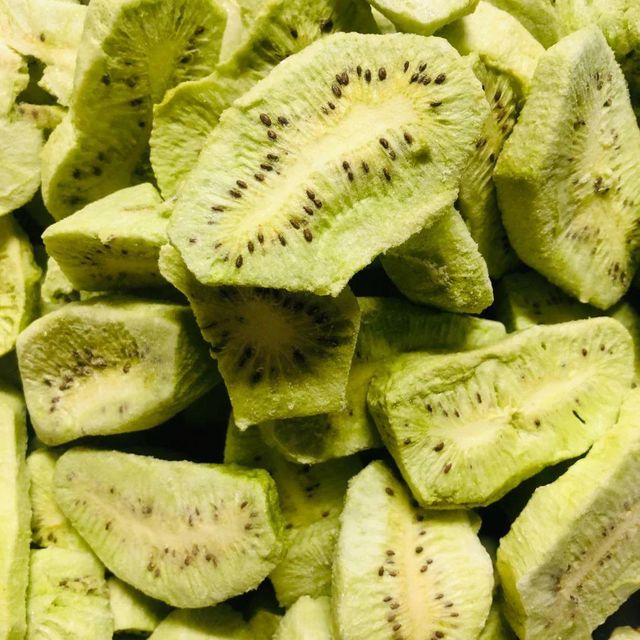 premium dried kiwi with rich natural flavor dried kiwi available for bulk wholesale orders fresh and delicious - Image 4