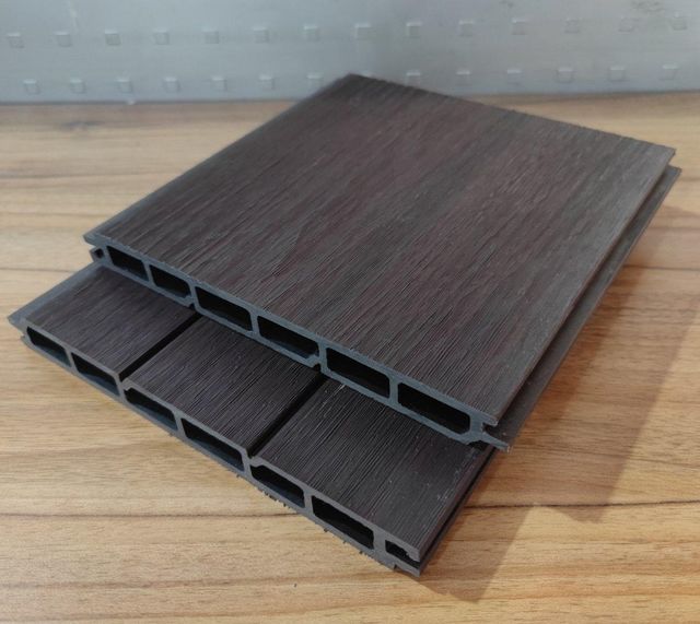WPC Co-Extrusion Fencing Board 202*20*1800(mm) - Image 5