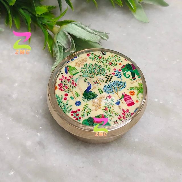 Brass Sindoor Dibbi, For Home Occasion Daily Use Features Air Tight Material Solid Brass Usage/Application Home Design Beautiful - Image 3