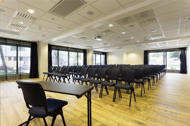 Conference Room Interior Decorators Location Chennai Service Type Off Line Application Office Space Service Duration 1 to - Image 4