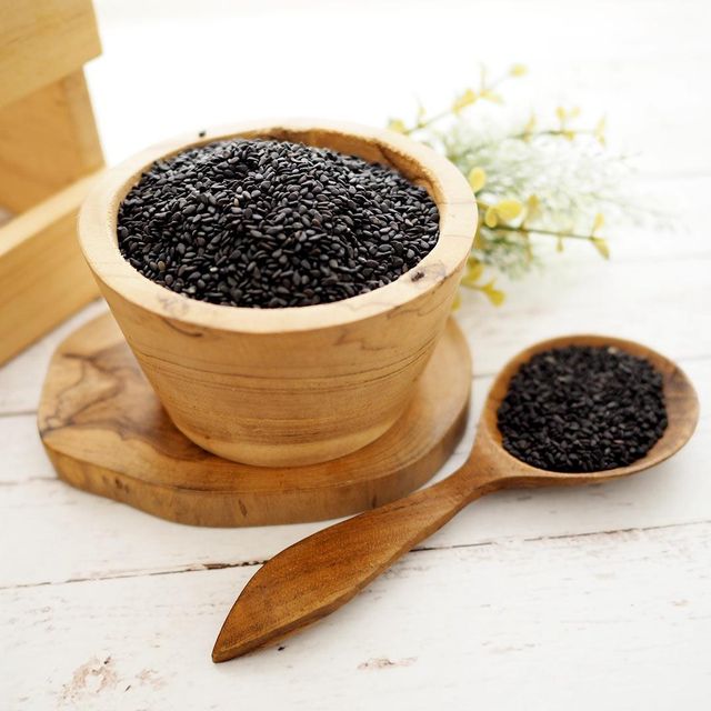 Pure Organic Farm Harvest Black Sesame Seed Cleaned Kernel Supply For Food Suppliers With Packing - Image 4