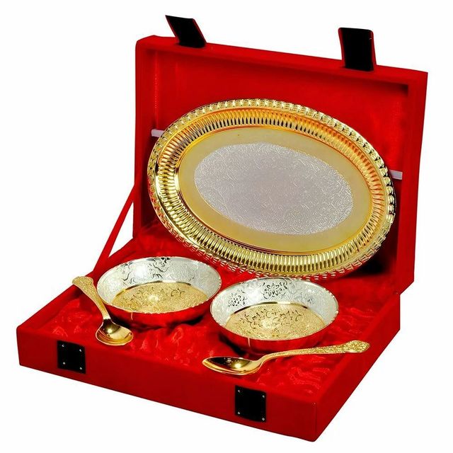 5 Pcs Gold Oval Bowl Set Color Gold Material Metal Size 5 Inch (L) Bowl Shape Round Set Contain 5 Piece Finish Type - Image 1