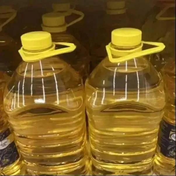 Refined Sunflower Oil – Non-GMO, Pure & Light Cooking Oil for Homes, Restaurants & Food Industry" - Image 4