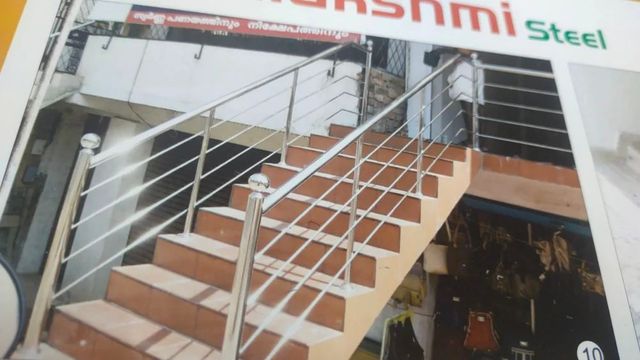 Stainless Steel Staircase Railing Steel Grade SS304 Rail Height 900 mm Material Grade SS 304 Railing Type Baluster Glass Thickness 10 - Image 3