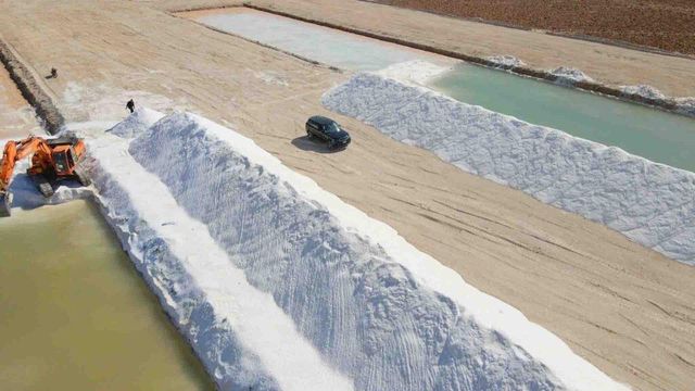 Rock Salt Max. Moisture (%) 1.5 Type rock salt ( 0:12 / 0:20 / 2:6) Packaging loose in bulk or bags 25k in jumpo - Image 3