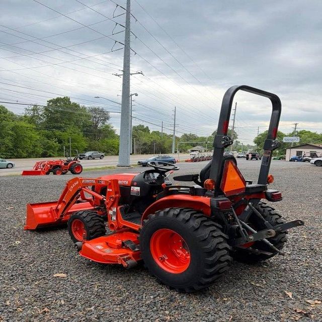 Kubota B2601 Compact Tractor 4WD Diesel Engine Farm Equipment Small Agricultural Tractor Heavy Duty - Image 5