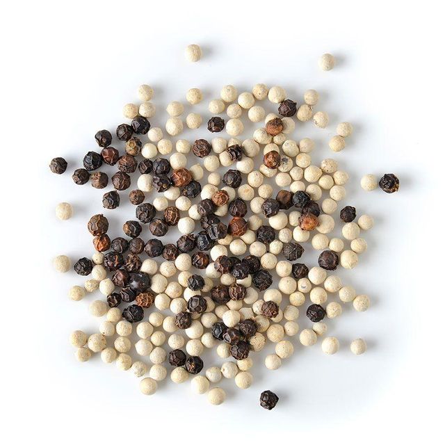 Pure Black Pepper With Fresh Aroma And Strong Taste Black Pepper Ideal For Processing And Packing In Bulk - Image 1