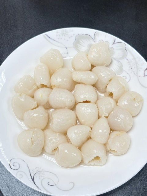 Canned lychee - Image 1