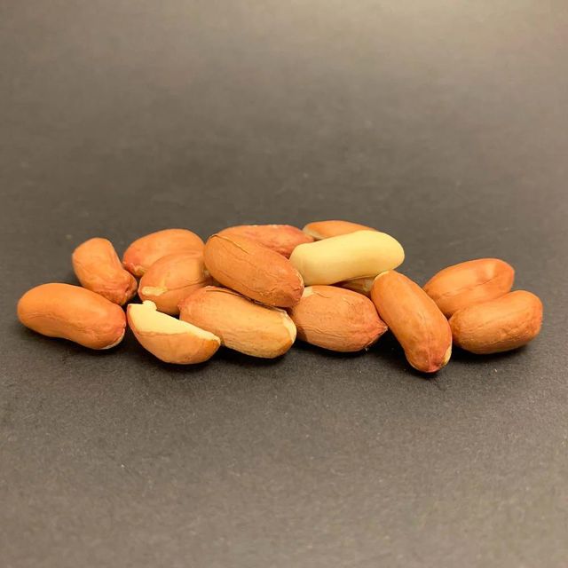 Premium Red Skin Peanuts 1kg Packaging 100% Pure Raw Dried Peanuts for Export Wholesale Snacks - Image 5