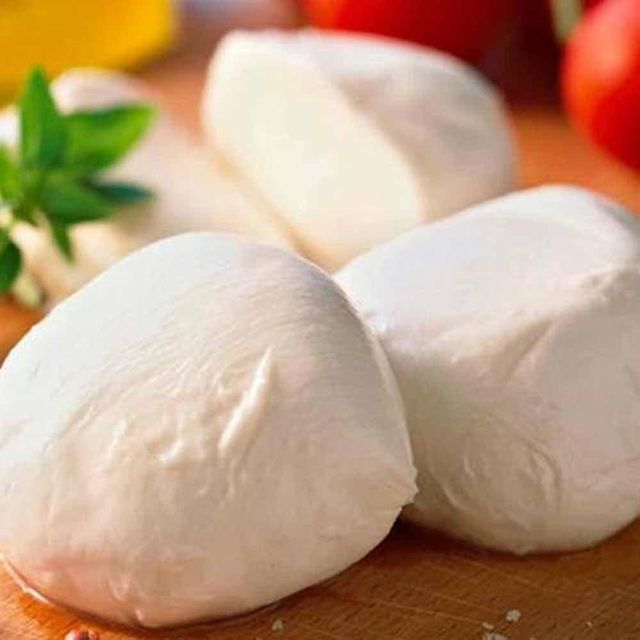 Fresh Mozzarella Cheese Rich And Creamy Taste Ideal For Baking And Cooking Top Quality Mozzarella Cheese - Image 4