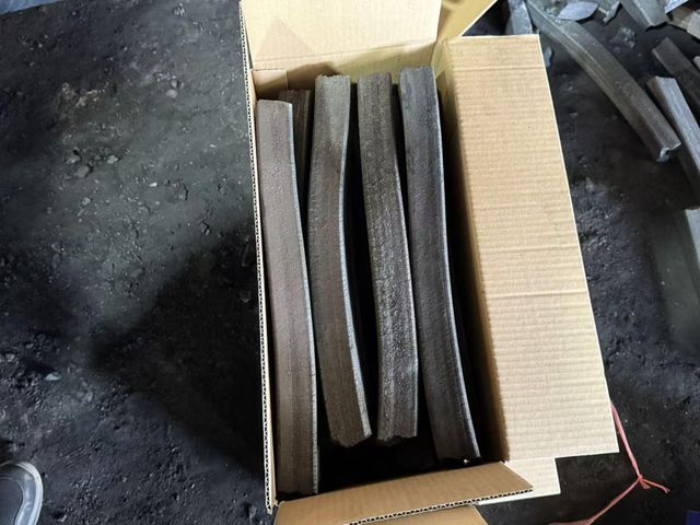 Sawdust Briquette Charcoal Weight > 10 kg to 25 kg Area of Application Food, Industry - Image 1