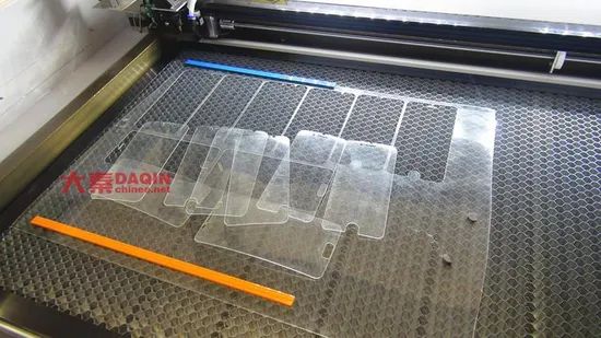 Mobile Phone Screen Protector Cutting Machine Power 200W Color Yellow Language En/Cn Model NO. Daqin Trademark Daqin Specification - Image 4